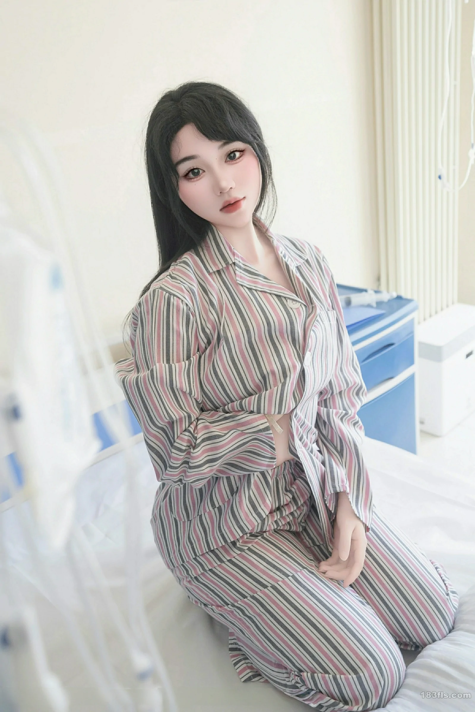 [XIUREN秀人网] 2025.08.14 No.10648 汐汐爱吃草莓第2张